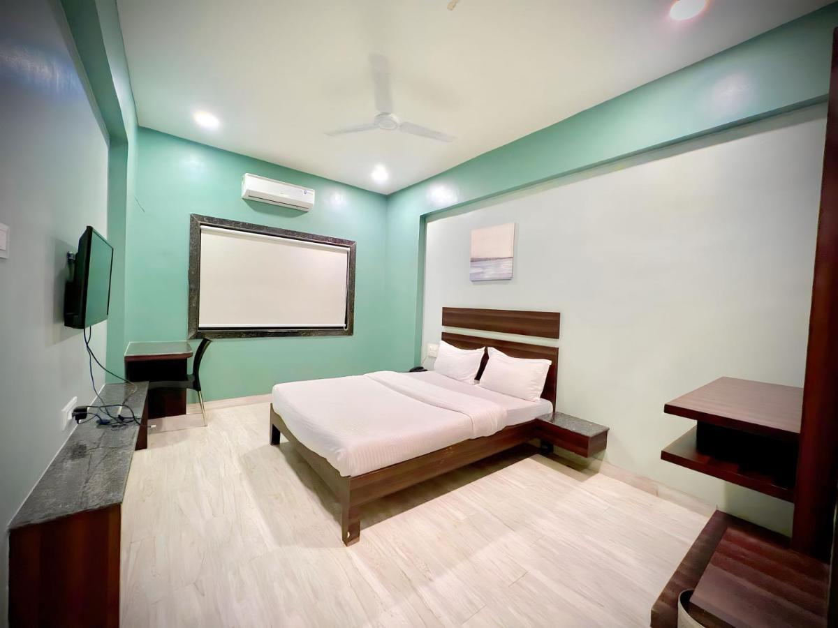 Hotel Rahul Regency, Aurangabad Buitenkant foto