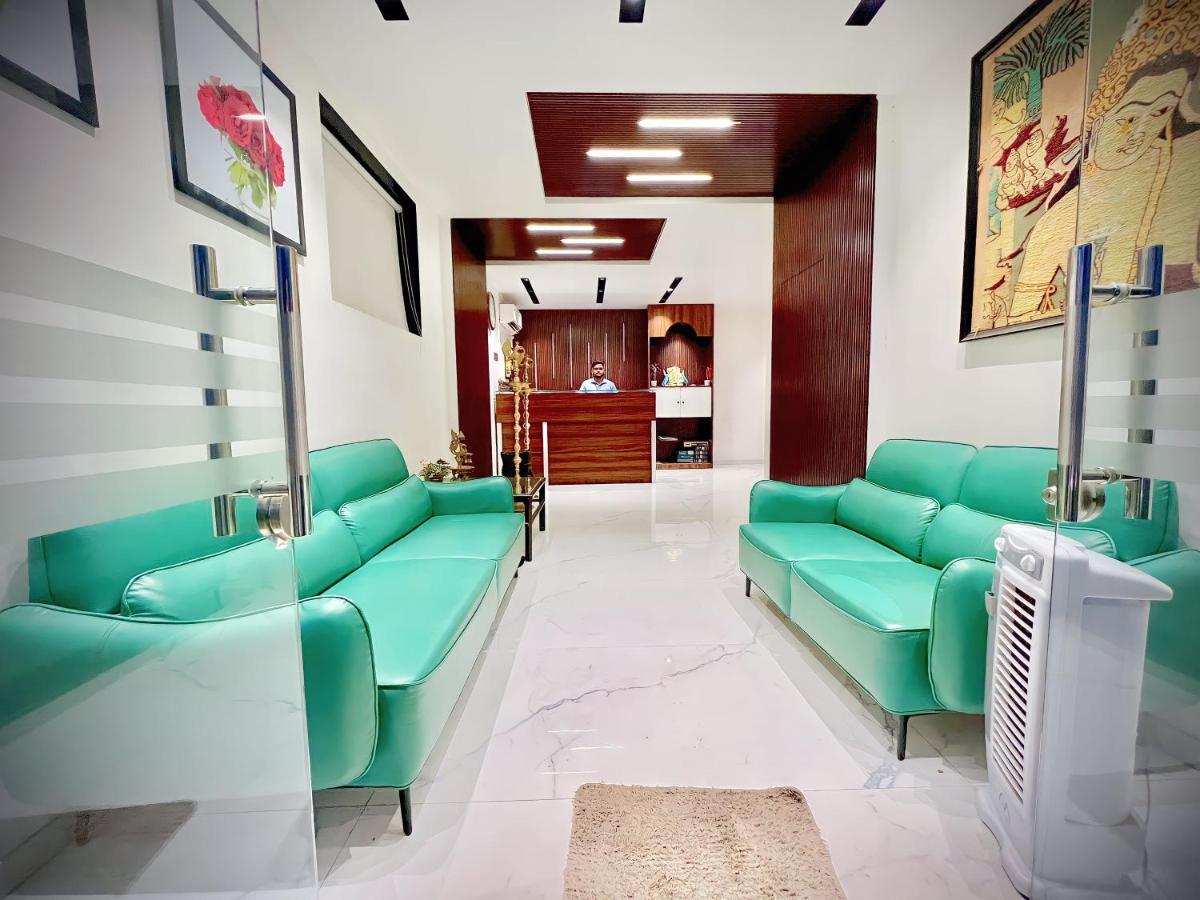 Hotel Rahul Regency, Aurangabad Buitenkant foto