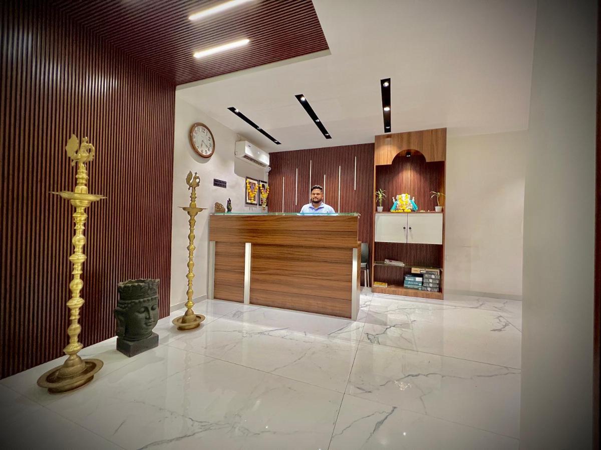 Hotel Rahul Regency, Aurangabad Buitenkant foto